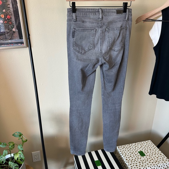 PAIGE Denim Verdugo Ultra Skinny Jeans in Silvie (Gray) Size 26 - Picture 4 of 12